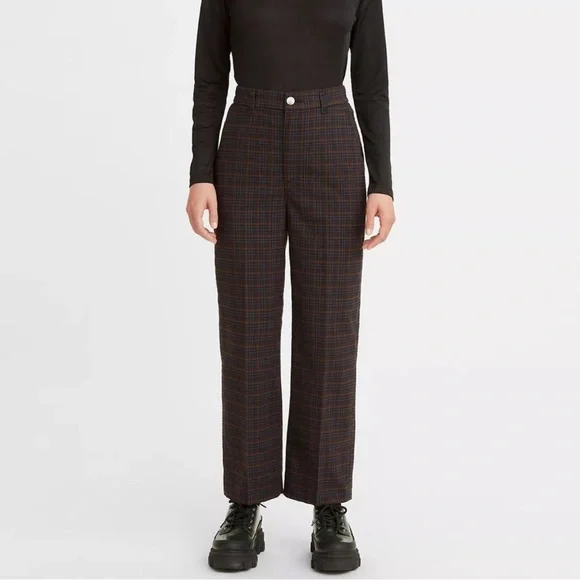 Levi's Pull On Plaid Pants - Picture 2 of 5